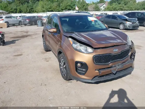 KNDPN3AC7J7475888 2018 KIA SPORTAGE - Image 1