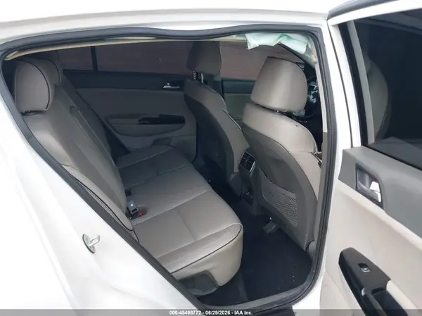 KNDPN3AC7K7543978 2019 KIA SPORTAGE - Image 8