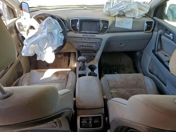 KNDPN3AC8H7205935 2017 KIA SPORTAGE - Image 8