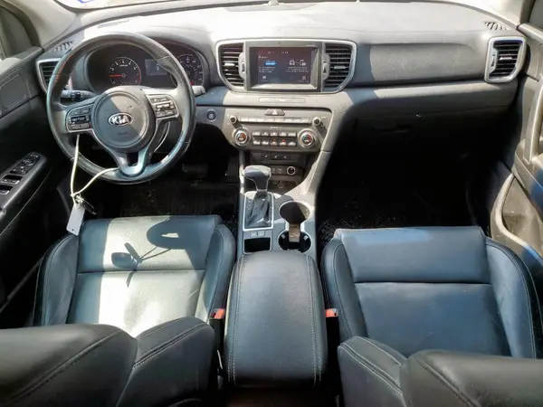 KNDPN3AC8H7215767 2017 KIA SPORTAGE - Image 8