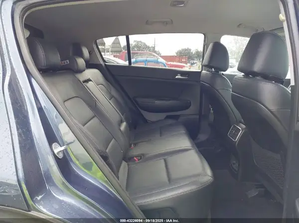 KNDPN3AC8H7218703 2017 KIA SPORTAGE - Image 8