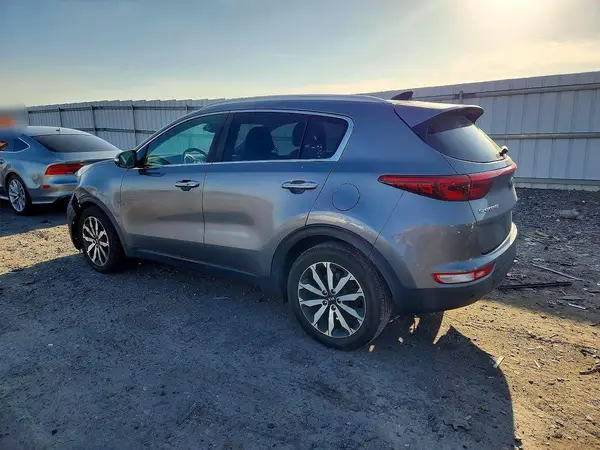 KNDPN3AC8H7296690 2017 KIA SPORTAGE - Image 2