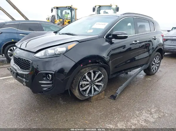 KNDPN3AC8J7382796 2018 KIA SPORTAGE - Image 2