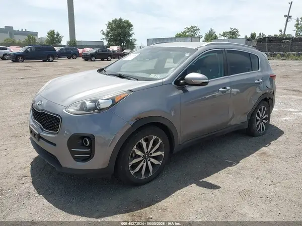 KNDPN3AC8J7383558 2018 KIA SPORTAGE - Image 2