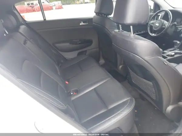 KNDPN3AC8J7420897 2018 KIA SPORTAGE - Image 8