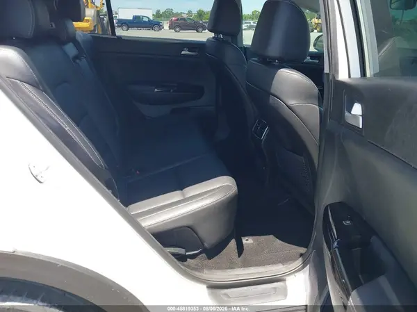 KNDPN3AC8J7487726 2018 KIA SPORTAGE - Image 8