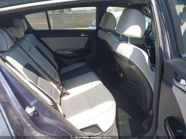 KNDPN3AC8K7608627 2019 KIA SPORTAGE - Image 8