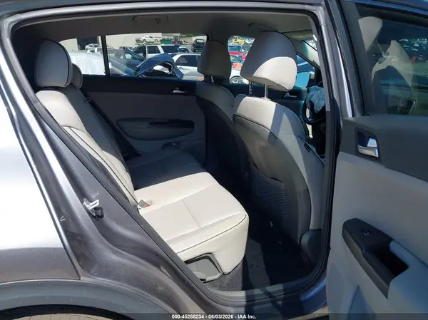 KNDPN3AC9H7122109 2017 KIA SPORTAGE - Image 8