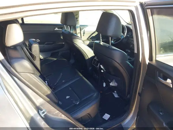 KNDPN3AC9H7212621 2017 KIA SPORTAGE - Image 8