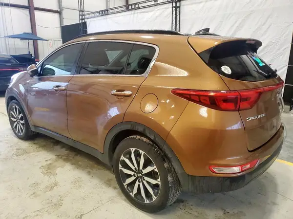 KNDPN3AC9J7359821 2018 KIA SPORTAGE - Image 2