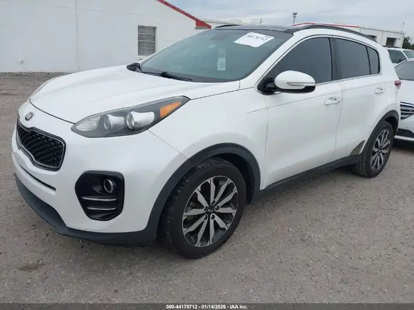 KNDPN3AC9J7387408 2018 KIA SPORTAGE - Image 2