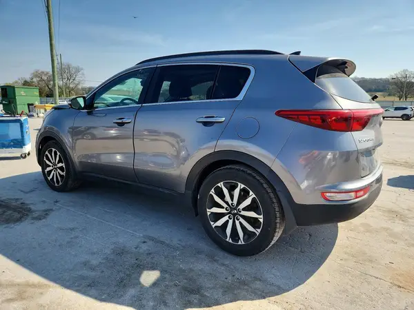 KNDPN3AC9J7387621 2018 KIA SPORTAGE - Image 2