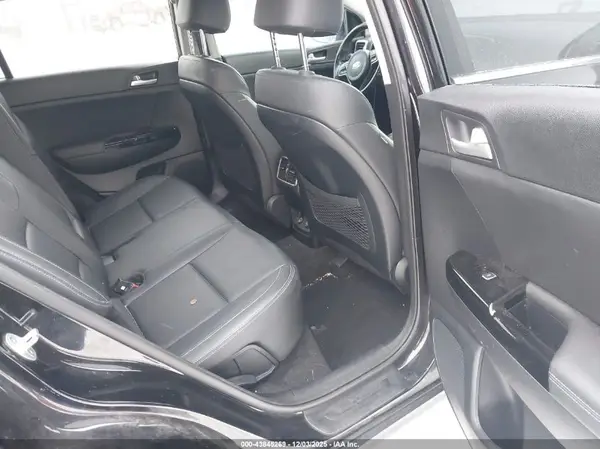 KNDPN3AC9J7482874 2018 KIA SPORTAGE - Image 8