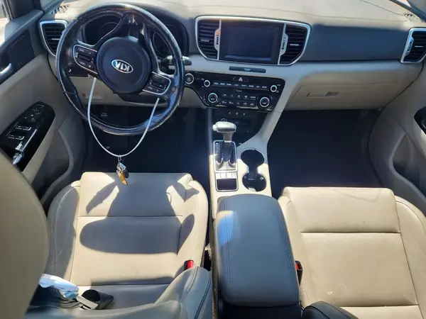 KNDPN3AC9K7577968 2019 KIA SPORTAGE - Image 8