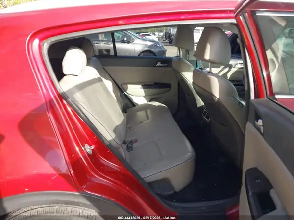 KNDPN3ACXH7166264 2017 KIA SPORTAGE - Image 8