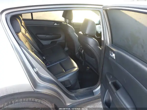KNDPN3ACXH7267756 2017 KIA SPORTAGE - Image 8