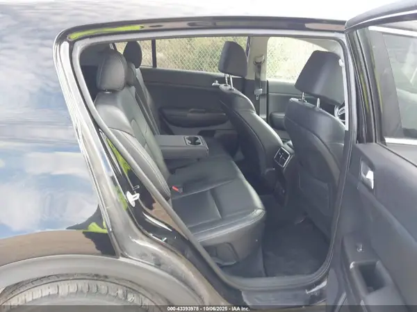 KNDPNCAC0H7138599 2017 KIA SPORTAGE - Image 8