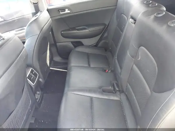 KNDPNCAC0H7138991 2017 KIA SPORTAGE - Image 8
