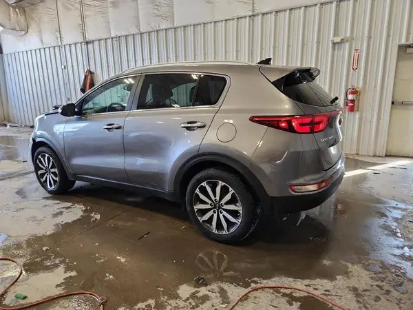 KNDPNCAC0H7162515 2017 KIA SPORTAGE - Image 2