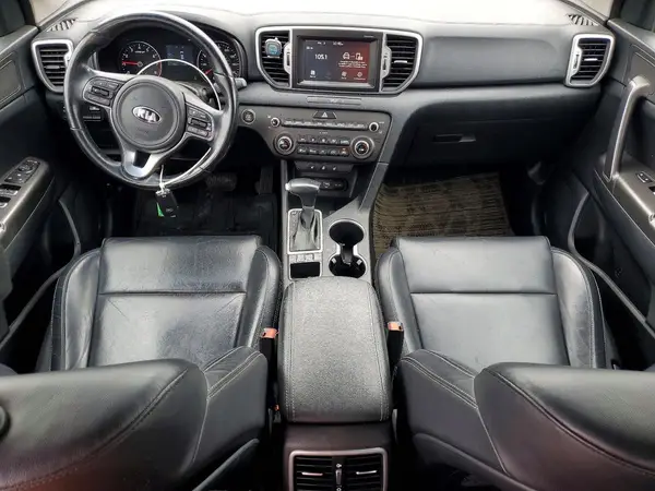 KNDPNCAC0H7172073 2017 KIA SPORTAGE - Image 8