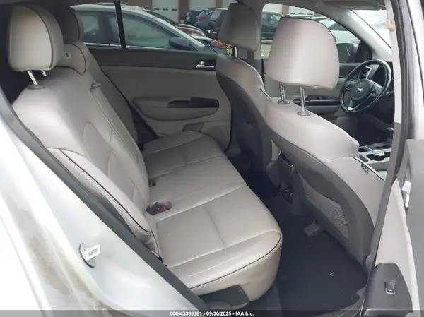 KNDPNCAC0H7206674 2017 KIA SPORTAGE - Image 8
