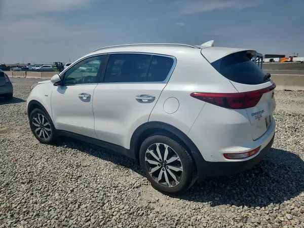 KNDPNCAC0H7226083 2017 KIA SPORTAGE - Image 2