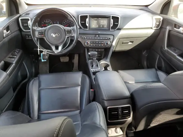 KNDPNCAC0H7262825 2017 KIA SPORTAGE - Image 8