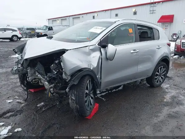 KNDPNCAC0H7289815 2017 KIA SPORTAGE - Image 2