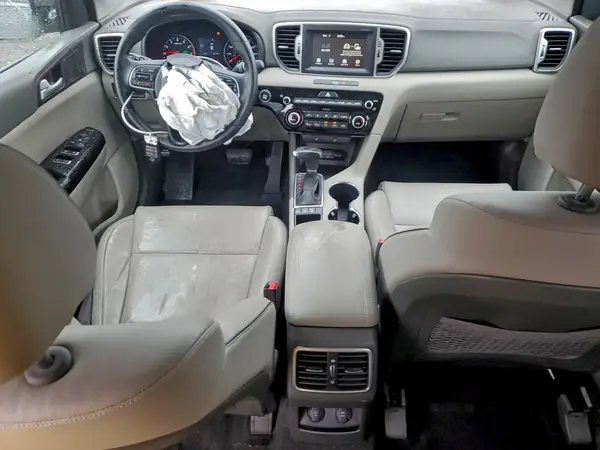 KNDPNCAC0J7309745 2018 KIA SPORTAGE - Image 8