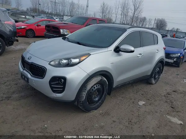 KNDPNCAC0J7317005 2018 KIA SPORTAGE - Image 2