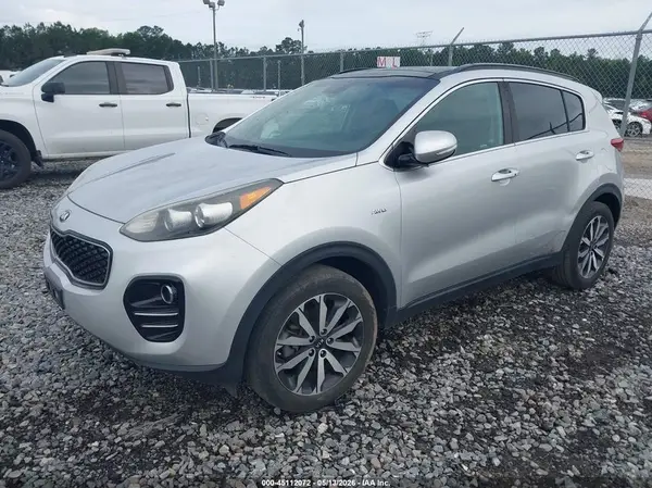 KNDPNCAC0J7325301 2018 KIA SPORTAGE - Image 2