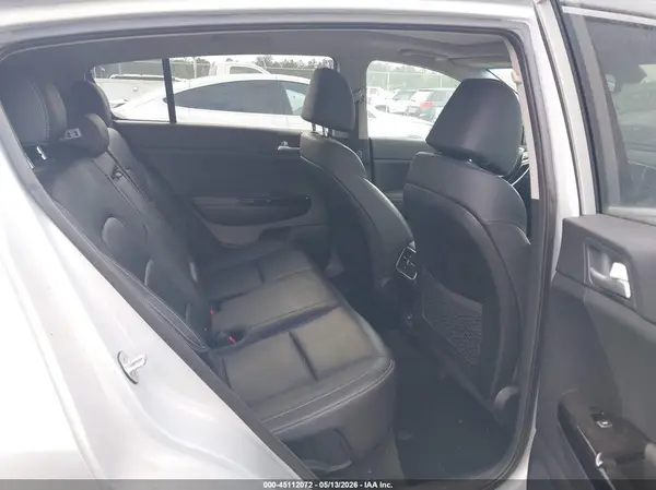 KNDPNCAC0J7325301 2018 KIA SPORTAGE - Image 8