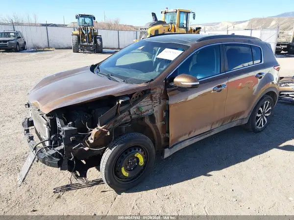KNDPNCAC0J7365555 2018 KIA SPORTAGE - Image 2