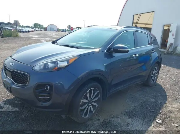 KNDPNCAC0J7367323 2018 KIA SPORTAGE - Image 2