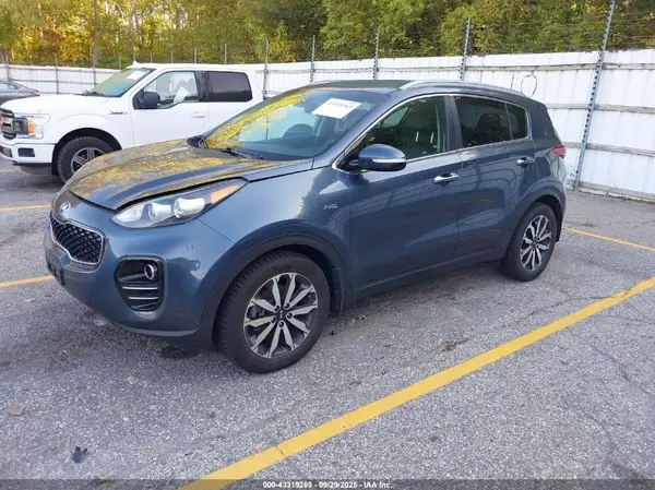 KNDPNCAC0J7385515 2018 KIA SPORTAGE - Image 2