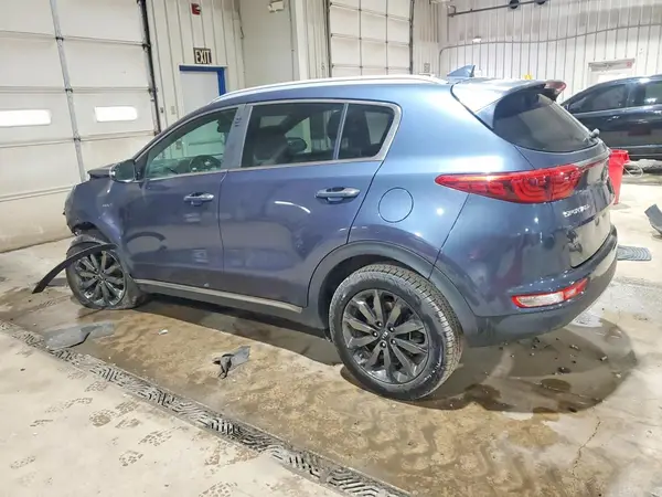 KNDPNCAC0J7409697 2018 KIA SPORTAGE - Image 2