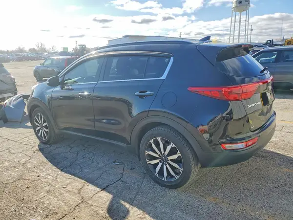 KNDPNCAC0J7418500 2018 KIA SPORTAGE - Image 2