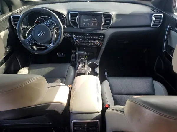 KNDPNCAC0J7426483 2018 KIA SPORTAGE - Image 8