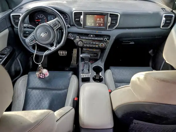 KNDPNCAC0J7451626 2018 KIA SPORTAGE - Image 8