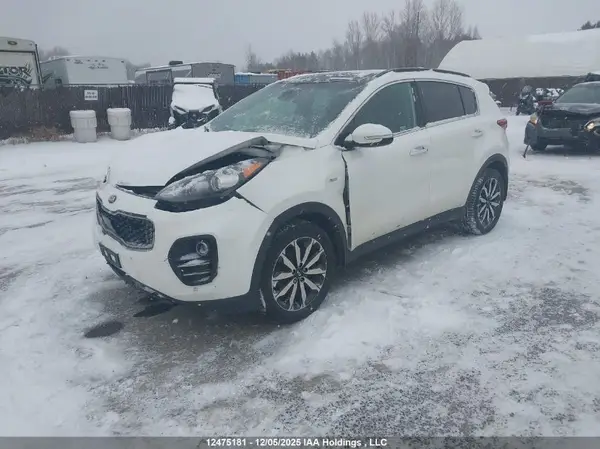 KNDPNCAC0J7471147 2018 KIA SPORTAGE - Image 2