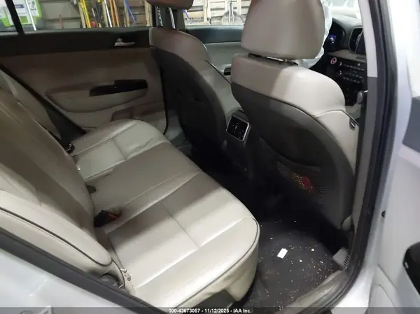 KNDPNCAC0K7533678 2019 KIA SPORTAGE - Image 8
