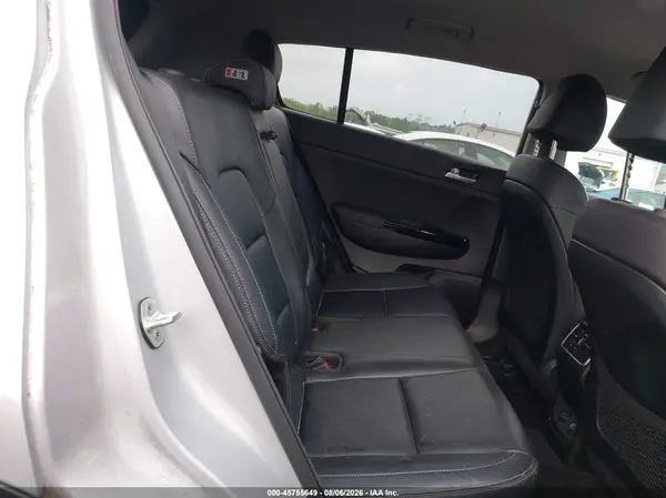 KNDPNCAC0K7571377 2019 KIA SPORTAGE - Image 8