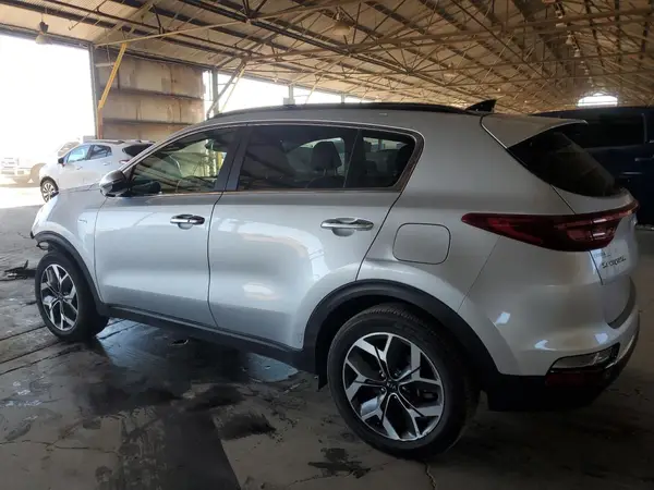KNDPNCAC0L7685011 2020 KIA SPORTAGE - Image 2