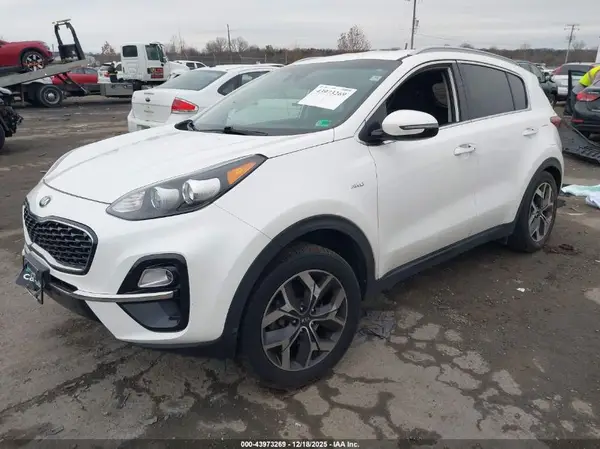 KNDPNCAC0L7704172 2020 KIA SPORTAGE - Image 2
