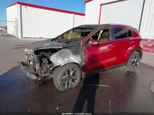 KNDPNCAC0L7773122 2020 KIA SPORTAGE - Image 2
