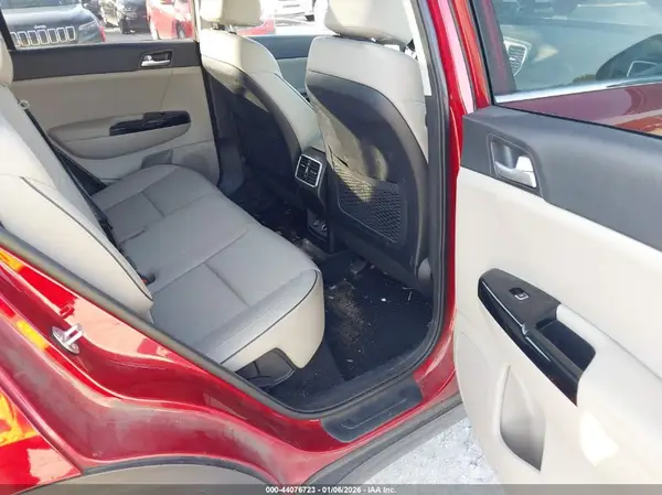 KNDPNCAC0L7812016 2020 KIA SPORTAGE - Image 8