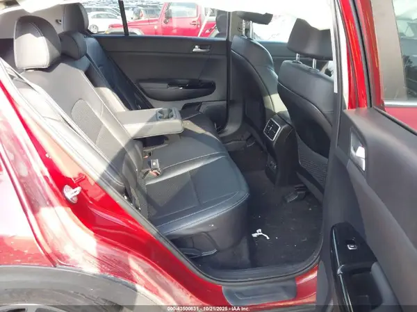 KNDPNCAC0N7984100 2022 KIA SPORTAGE - Image 8