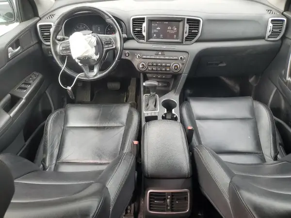 KNDPNCAC1H7106390 2017 KIA SPORTAGE - Image 8