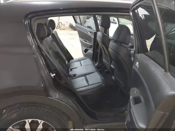 KNDPNCAC1H7140992 2017 KIA SPORTAGE - Image 8
