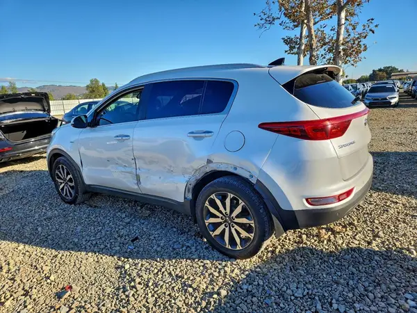 KNDPNCAC1H7148932 2017 KIA SPORTAGE - Image 2